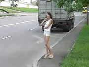 俄羅斯女士與男警員做活塞運動