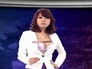 韓國新聞女主播主持節目慢慢脫衣